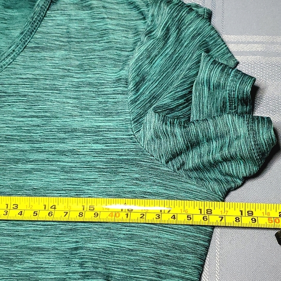 32 Degrees Aqua/Teal Heathered Athletic Scoop Neck T-Shirt - Size Small - Picture 5 of 8